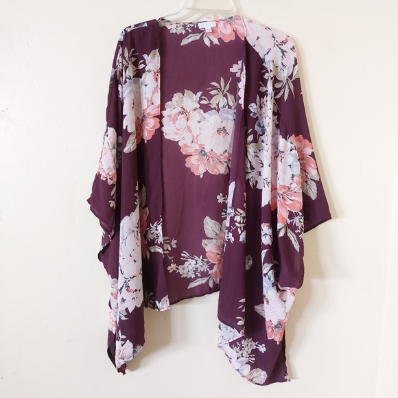 Charming Charlies Burgundy Floral Sheer Asymmetric Open Front Elegant Kimono - Picture 2 of 8